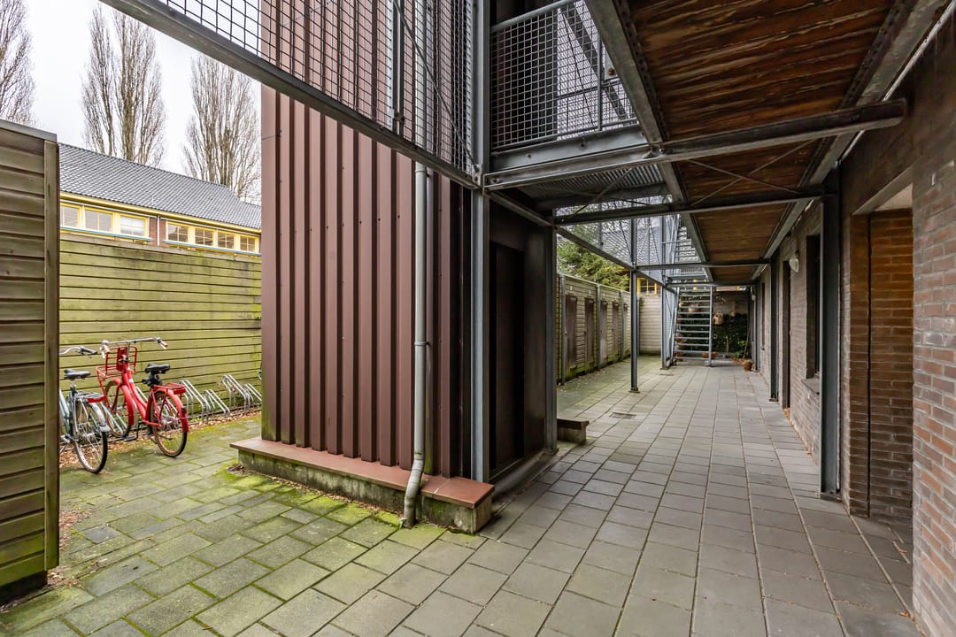 Photo 38 of Merelstraat 8-B