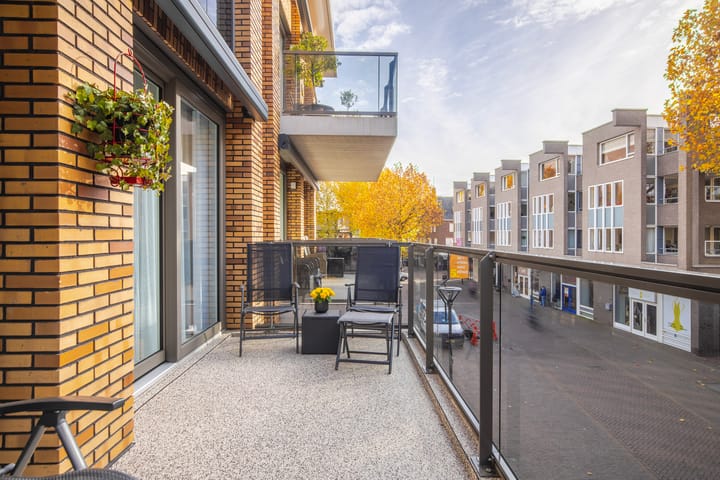 Foto 2 van Raadhuisplein 1-02