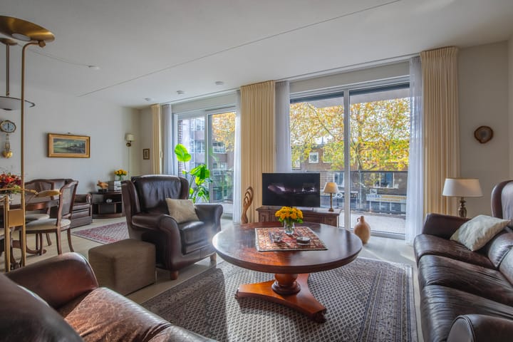 Foto 3 van Raadhuisplein 1-02