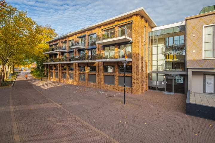 Foto 5 van Raadhuisplein 1-02