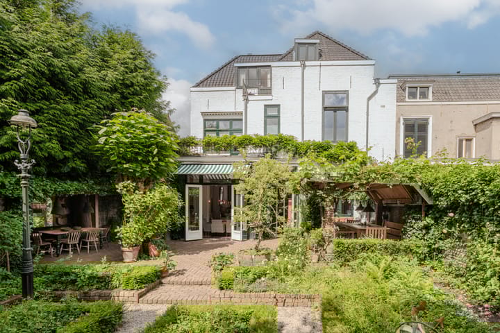 Photo 2 of Ginnekenweg 305