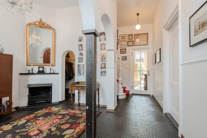 Photo 4 of Ginnekenweg 305