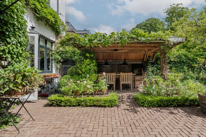 Photo 32 of Ginnekenweg 305