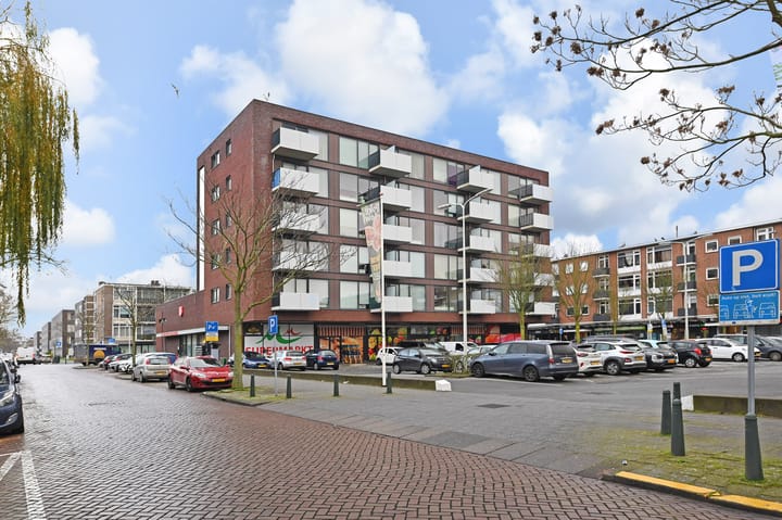 Photo 5 of Ambachtsgaarde 232