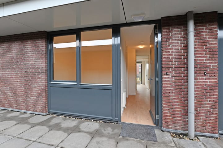 Photo 6 of Ambachtsgaarde 232