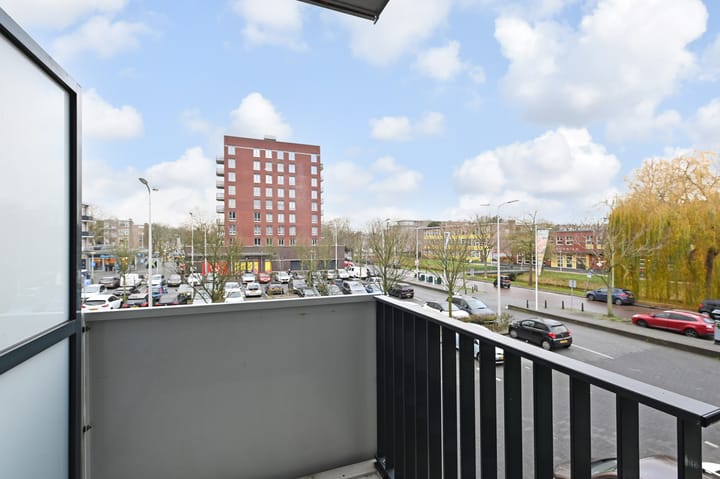 Photo 15 of Ambachtsgaarde 232