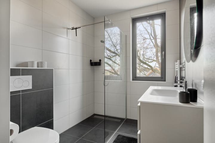 Foto 16 van Middenstip 10