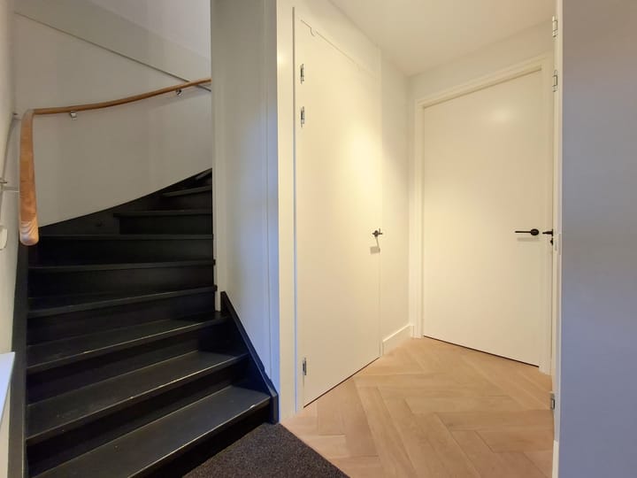 Foto 3 van Johan van Oldenbarneveltlaan 10