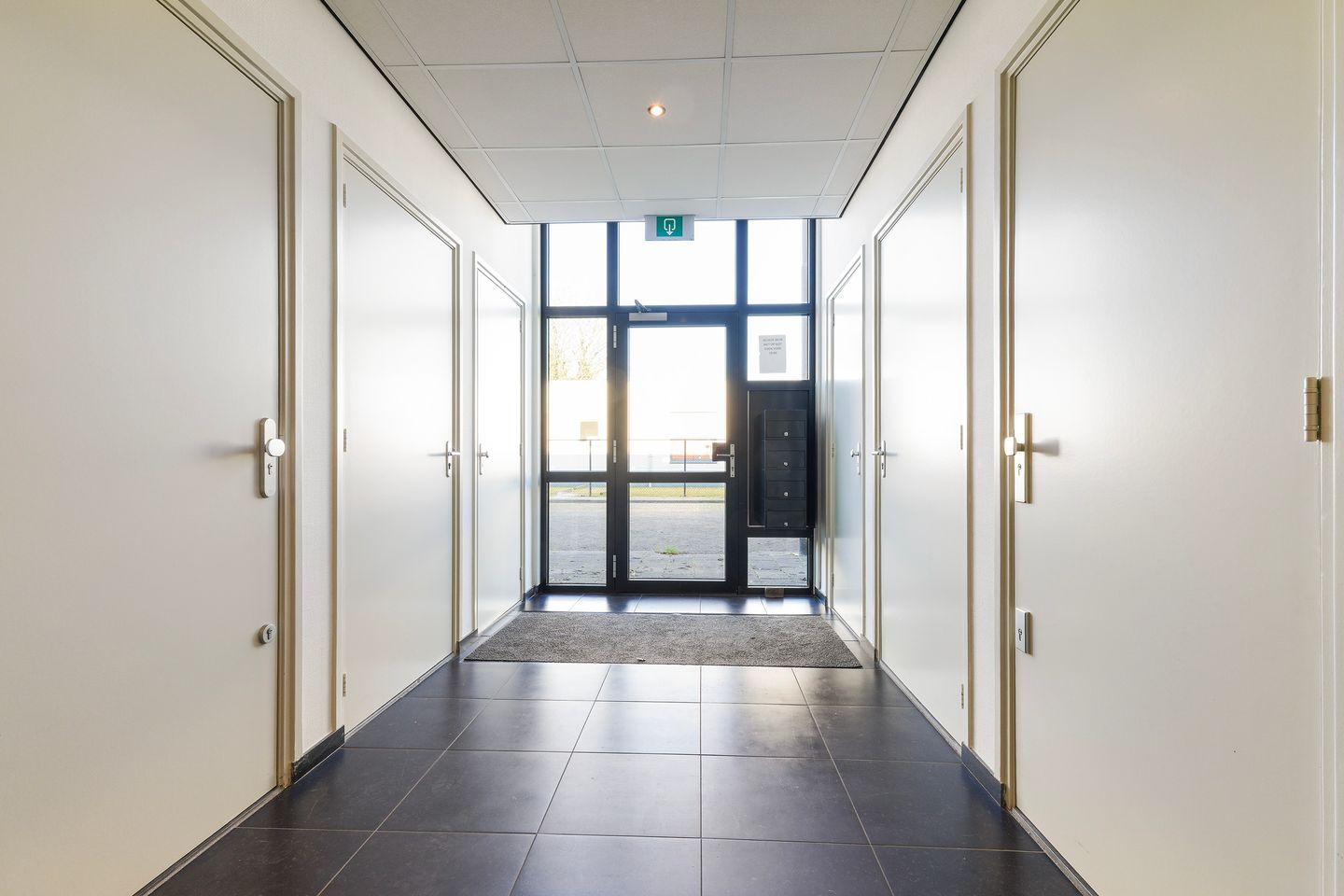 View photo 4 of Nimrodstraat 13