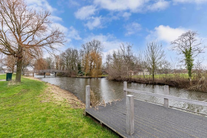 Foto 7 van Professor Loréstraat 6