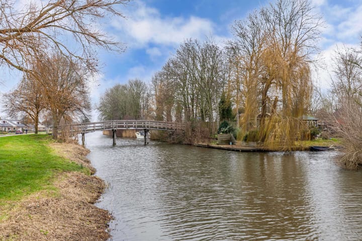 Foto 8 van Professor Loréstraat 6