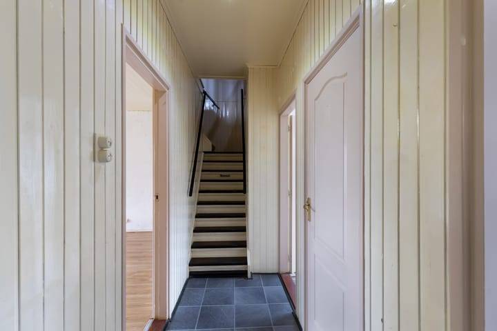 Foto 16 van Professor Loréstraat 6