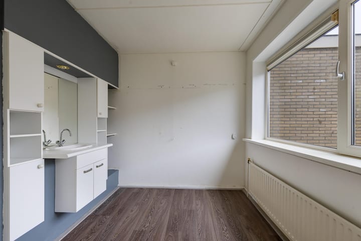 Foto 27 van Professor Loréstraat 6