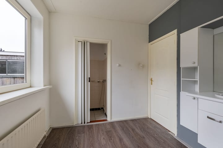 Foto 28 van Professor Loréstraat 6