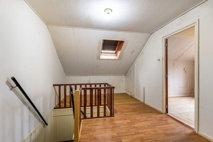 Foto 36 van Professor Loréstraat 6