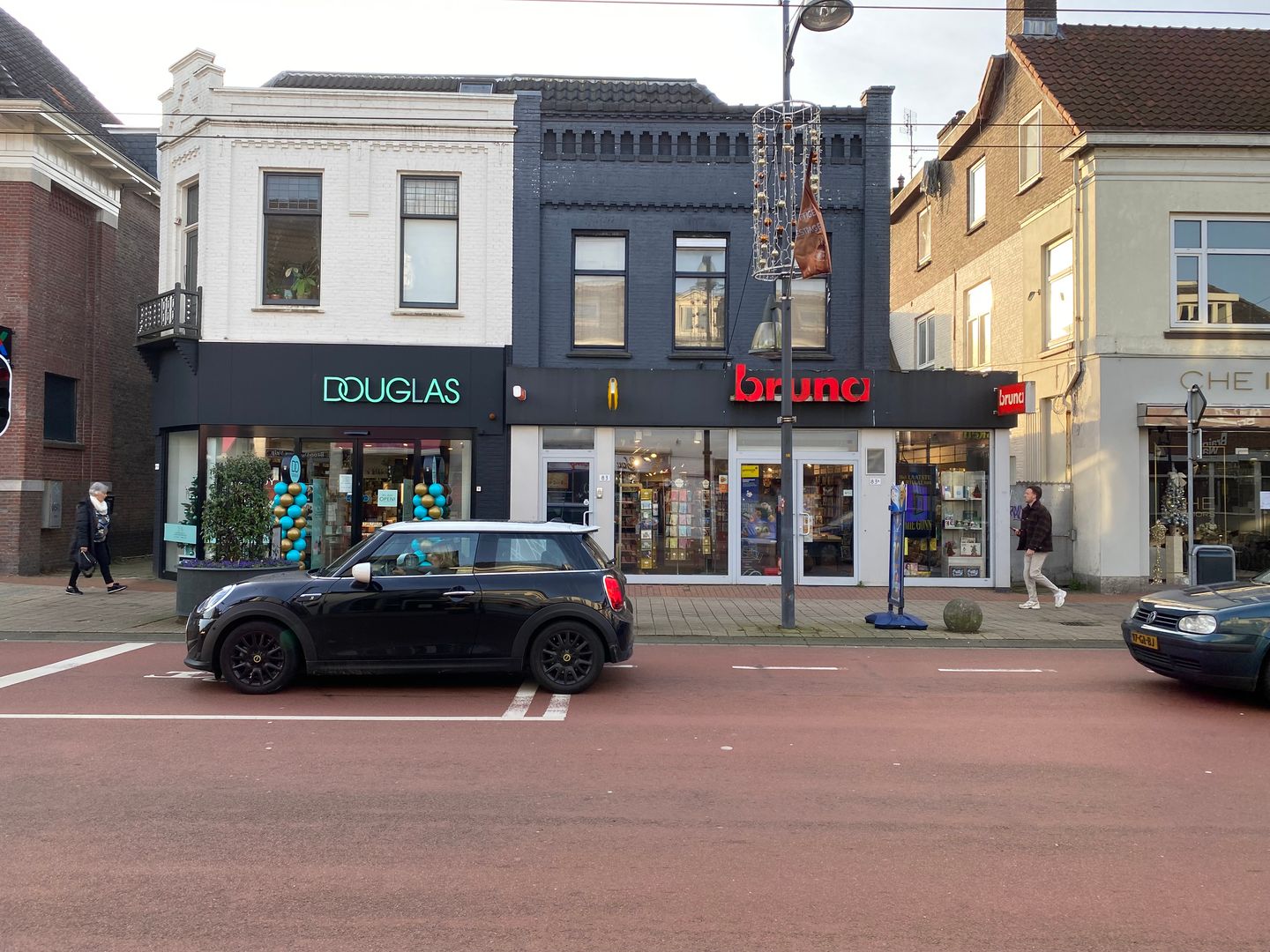 Bekijk foto 1 van Hoofdstraat 83-a