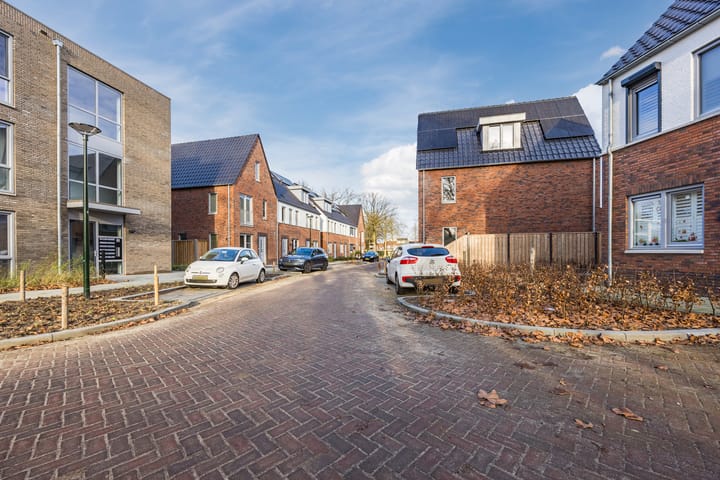 Photo 39 of Vogelweide 16