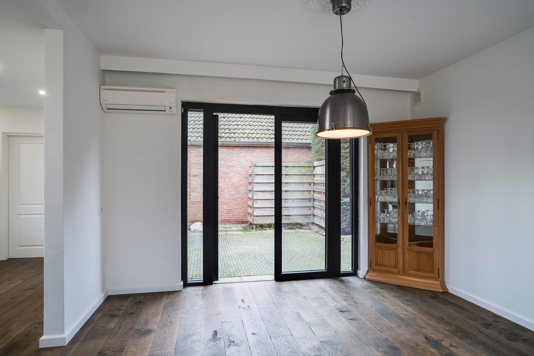 Photo 11 of Houtstraat 122