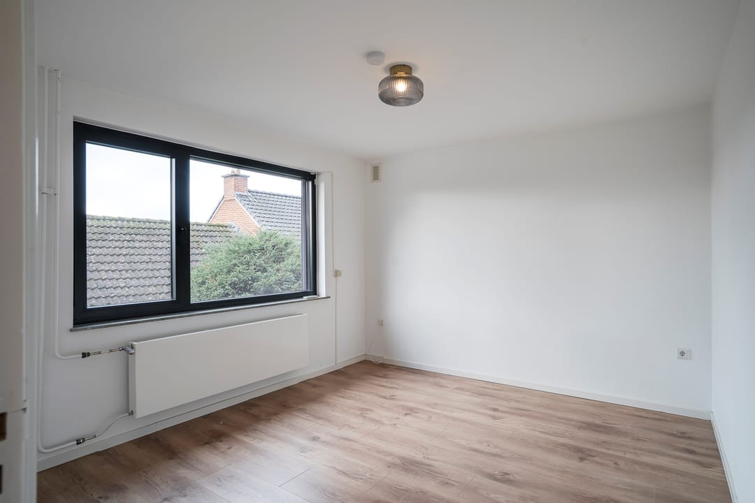 Photo 32 of Houtstraat 122