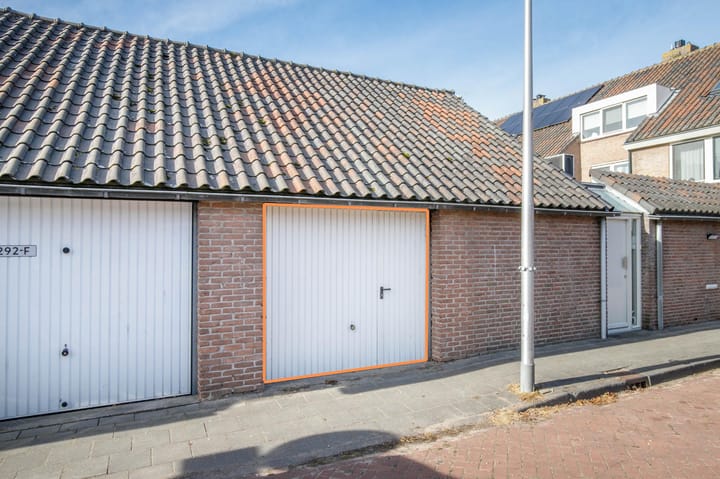 Foto 37 van Spoorstraat 40