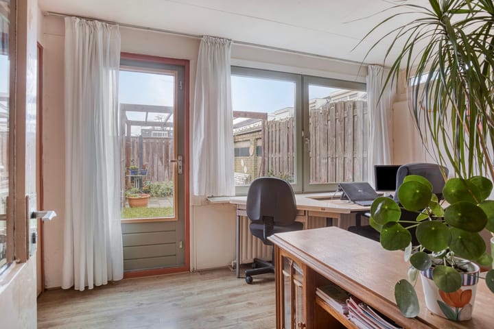 Foto 12 van Donauring 83