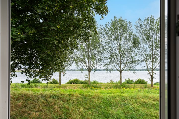 Foto 23 van Broekstraat 12