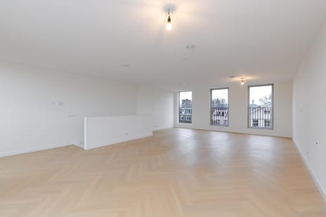 Warande 200-F secondary image