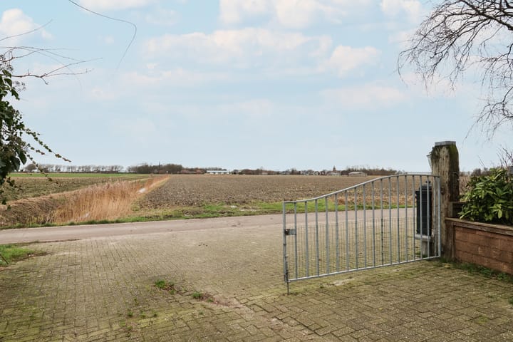 Photo 8 of Leane 5-A