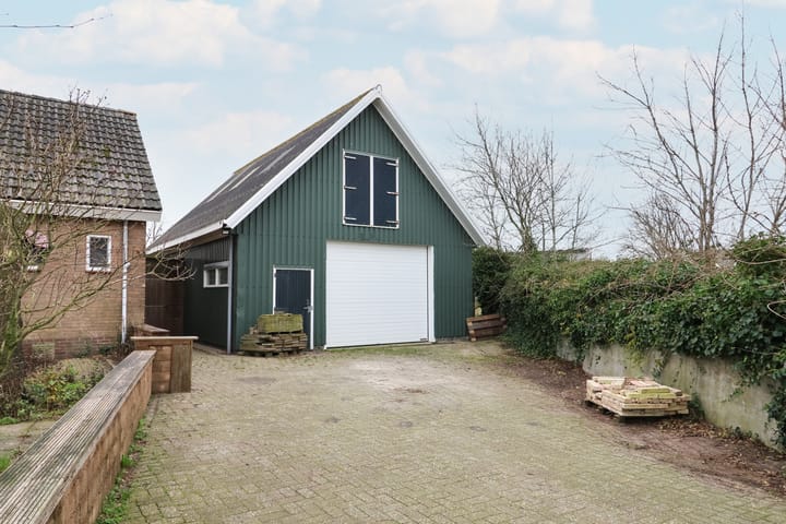 Photo 7 of Leane 5-A