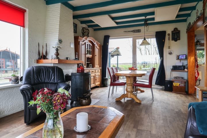 Photo 17 of Leane 5-A