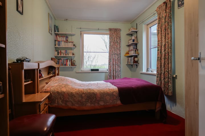 Photo 29 of Leane 5-A