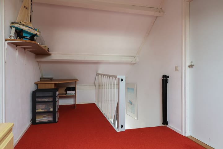 Photo 31 of Leane 5-A