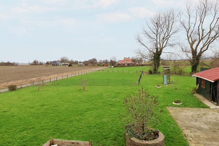 Photo 37 of Leane 5-A