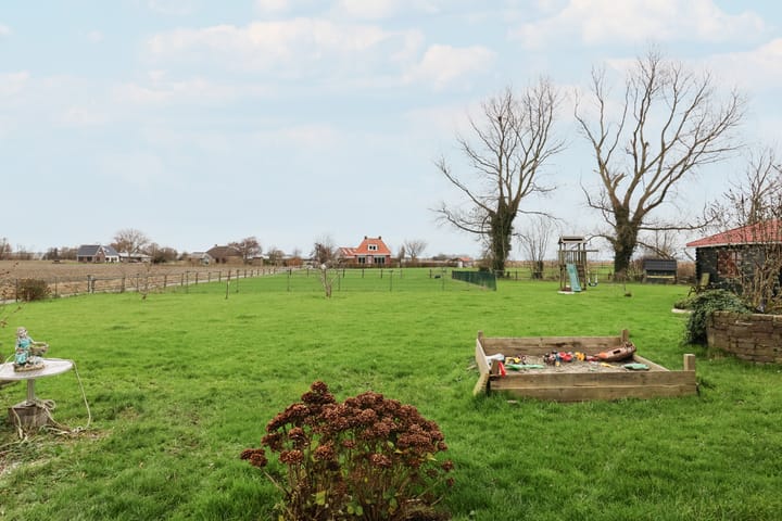 Photo 39 of Leane 5-A