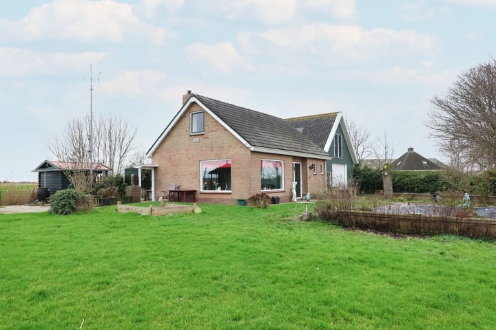 Photo 41 of Leane 5-A