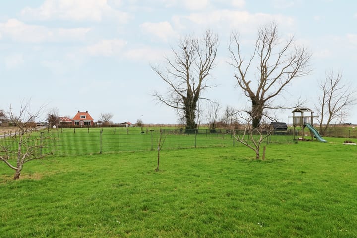 Photo 42 of Leane 5-A