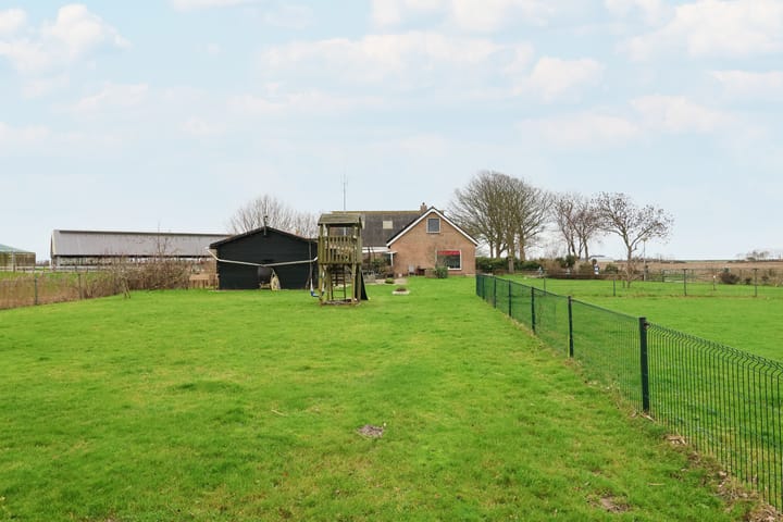 Photo 44 of Leane 5-A