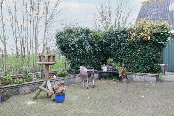 Photo 48 of Leane 5-A