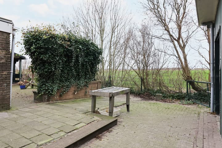 Photo 49 of Leane 5-A