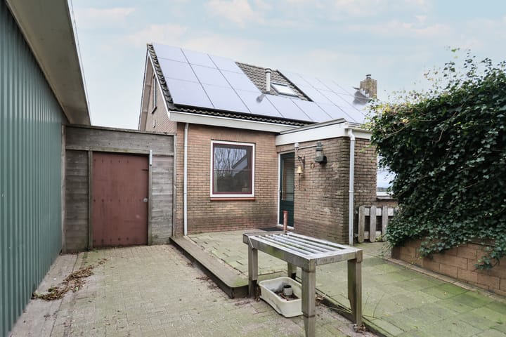 Photo 51 of Leane 5-A