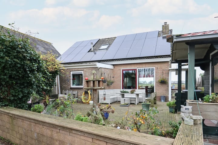 Photo 52 of Leane 5-A