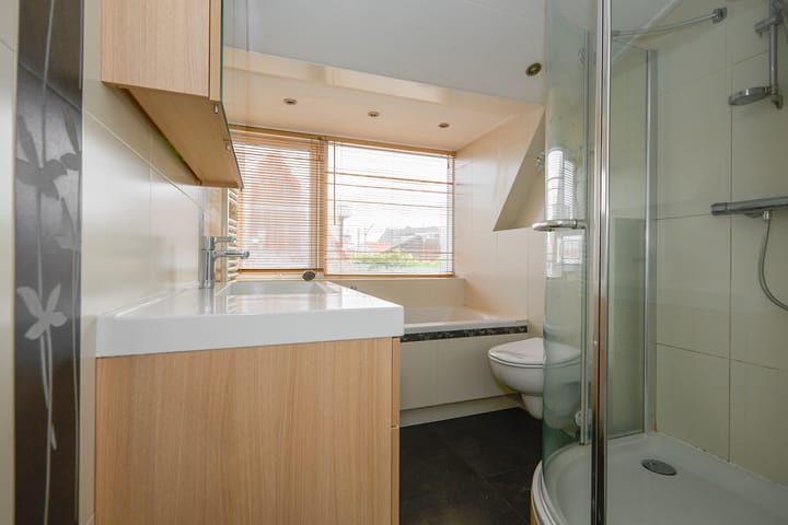 Foto 28 van Julianastraat 26