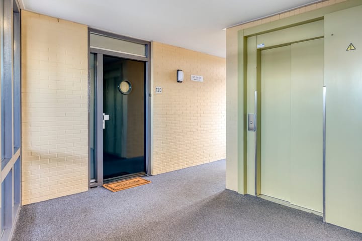 Photo 7 of Dillenburgstraat 120