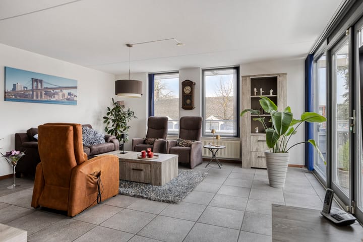 Foto 10 van Prior van Milstraat 109-E