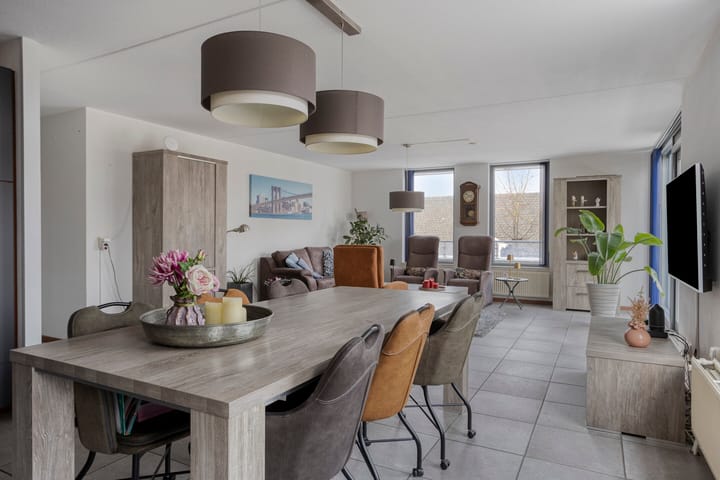 Foto 19 van Prior van Milstraat 109-E