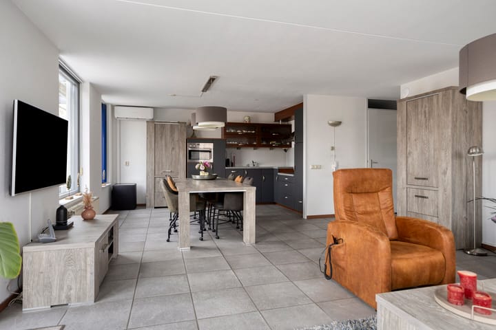 Foto 13 van Prior van Milstraat 109-E