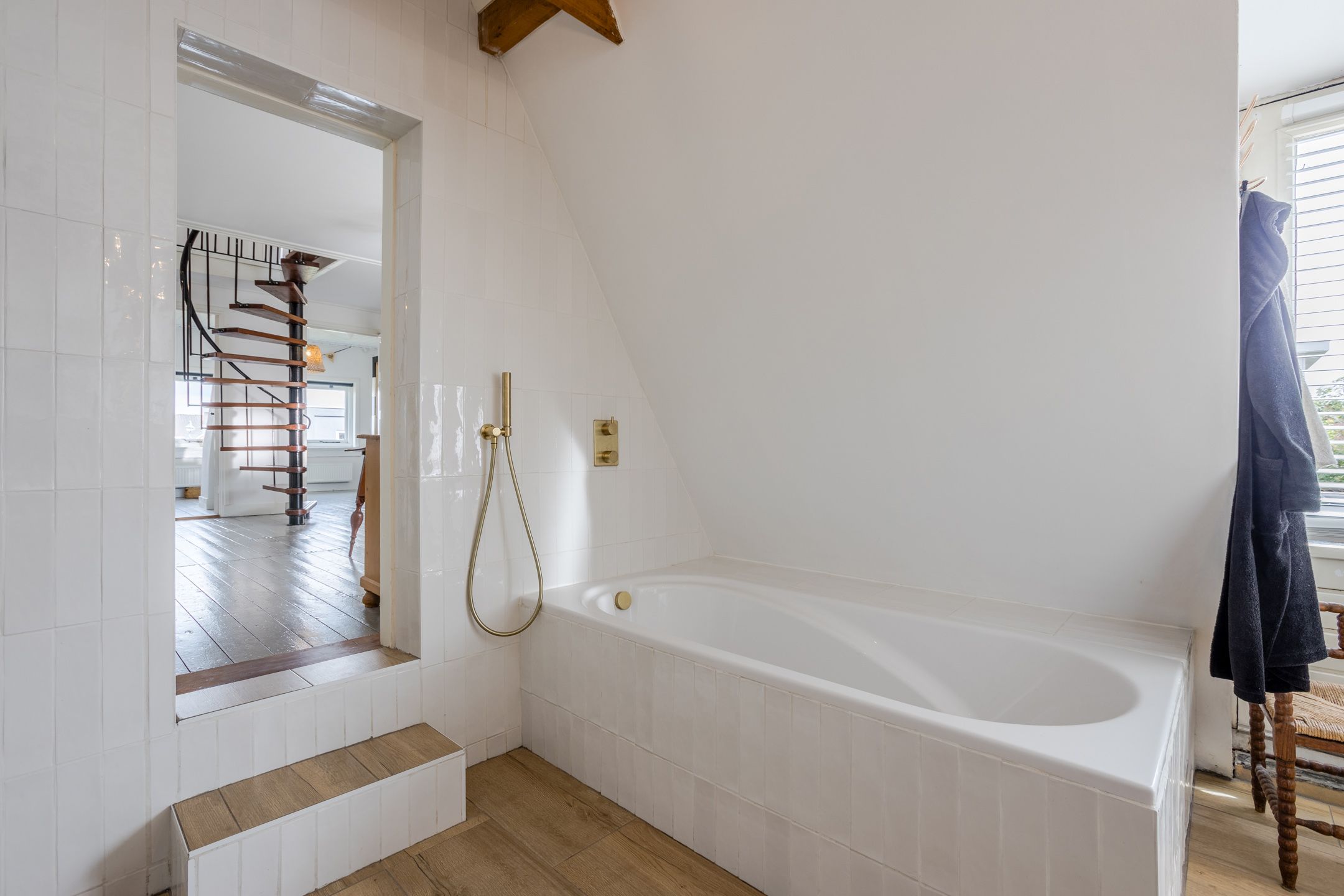 Foto 48 van Burg.Backxlaan 323