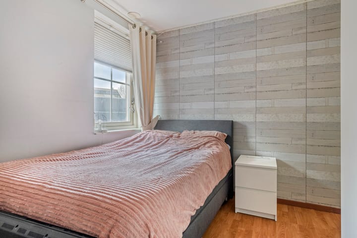 Photo 32 of Broekstraat 14