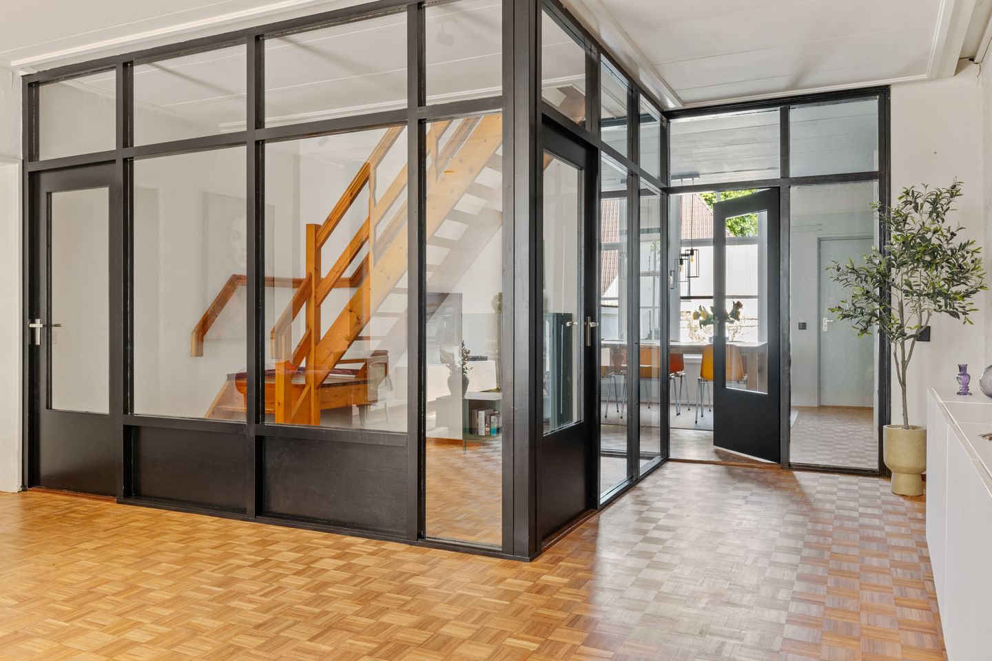 Foto 10 van Legeweg 1-A