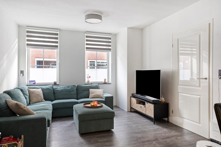 Photo 2 of A van Heestraat 26